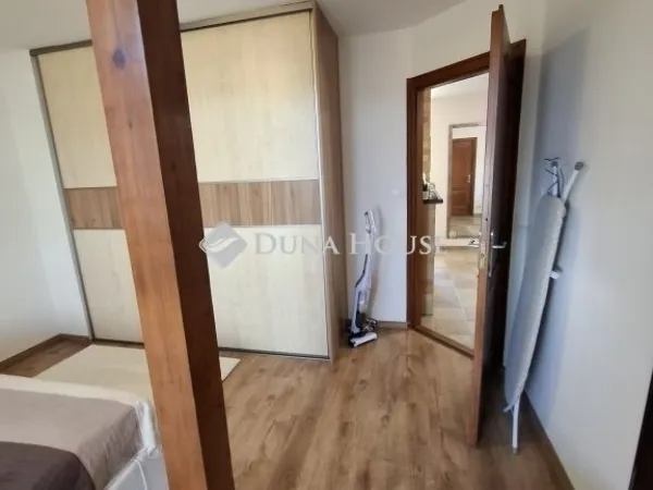 Eladó lakás Szeged, Petőfitelep 84 nm