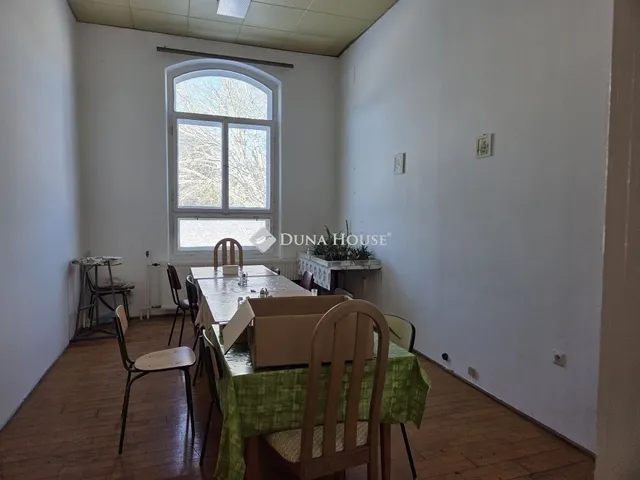 Eladó kereskedelmi és ipari ingatlan Szeged 6929 nm