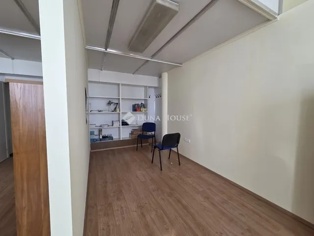 Eladó kereskedelmi és ipari ingatlan Szeged 6929 nm