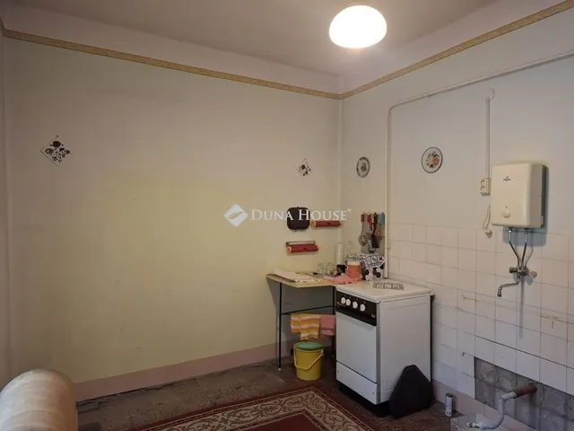 Eladó nyaraló Szeged, Petőfitelep 59 nm