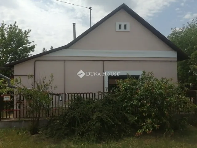 Eladó mezőgazdasági ingatlan Csongrád 86 nm