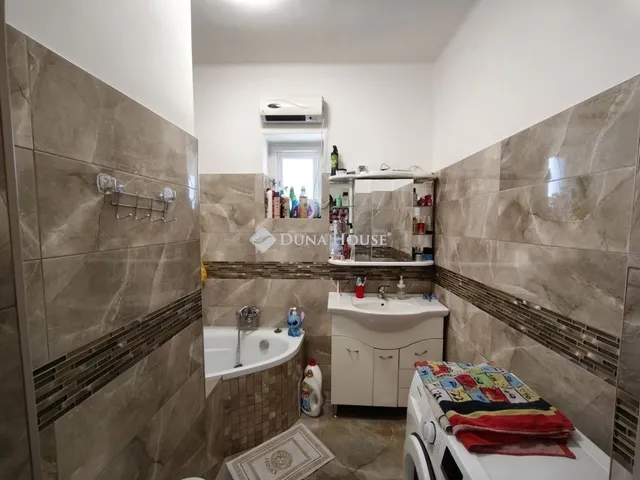 Eladó ház Hódmezővásárhely 77 nm