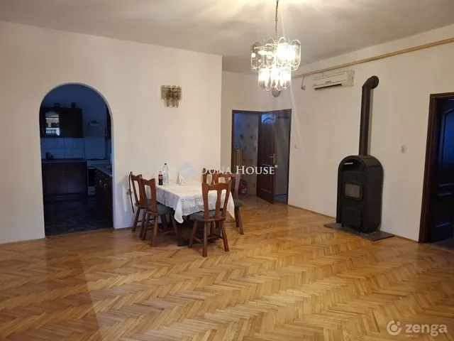 Eladó ház Szeged 230 nm