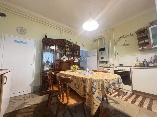 Eladó ház Cserkeszőlő 173 nm