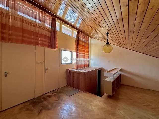 Eladó lakás Szeged, Újszeged 151 nm