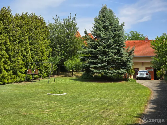 Eladó üdülő és hétvégi ház Siófok, Töreki, Diófás út 60 nm