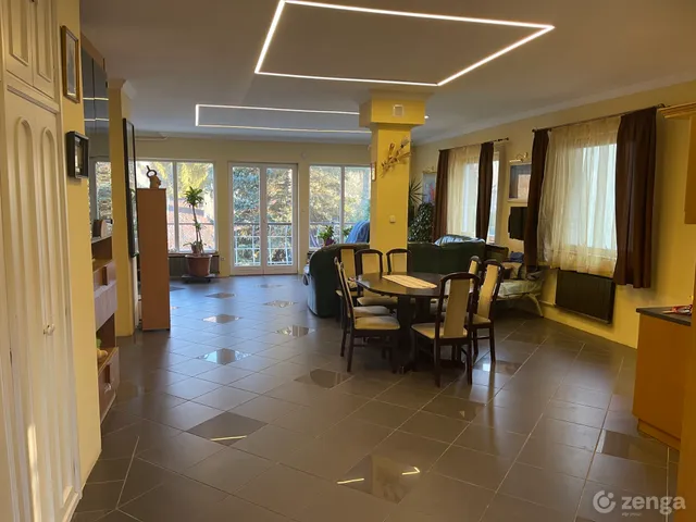 Eladó ház Csobánka 242 nm