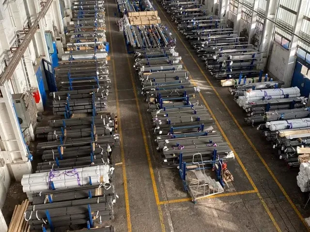 Kiadó kereskedelmi és ipari ingatlan Budapest IV. kerület 8000 nm