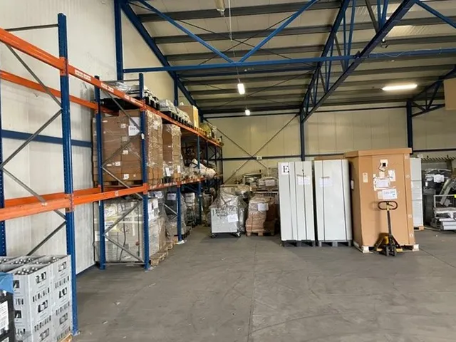 Kiadó kereskedelmi és ipari ingatlan Alsónémedi 900 nm