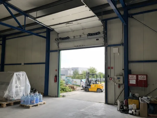 Kiadó kereskedelmi és ipari ingatlan Alsónémedi 900 nm