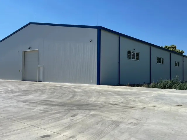 Kiadó kereskedelmi és ipari ingatlan Körösladány 1650 nm