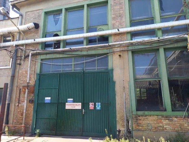 Kiadó kereskedelmi és ipari ingatlan Budapest IV. kerület 275 nm