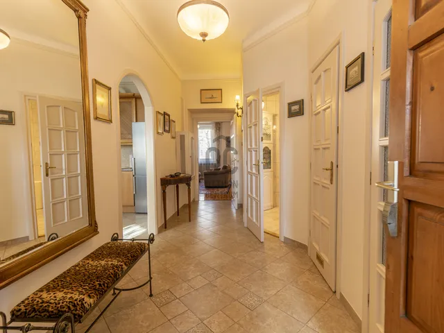 Eladó lakás Budapest XI. kerület, Gellérthegy, Budaörsi út 77 nm