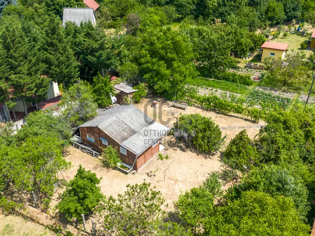 Eladó üdülő és hétvégi ház Budapest XI. kerület, Kamaraerdő 45 nm