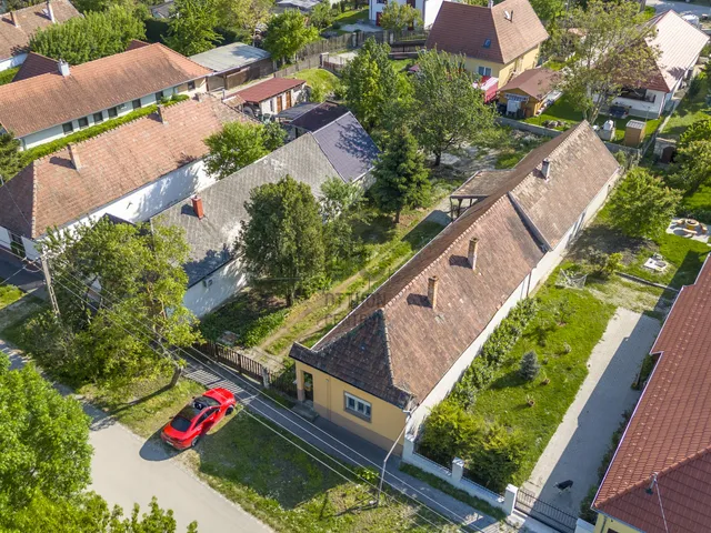 Eladó ház Etyek 135 nm