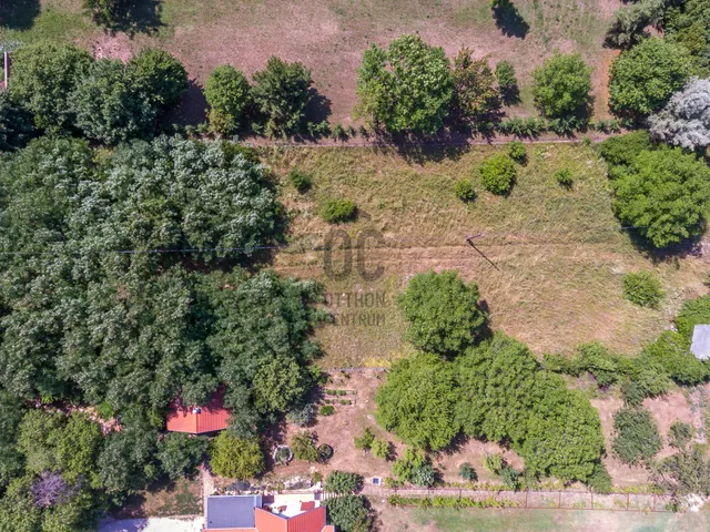 Eladó telek Páty 798 nm