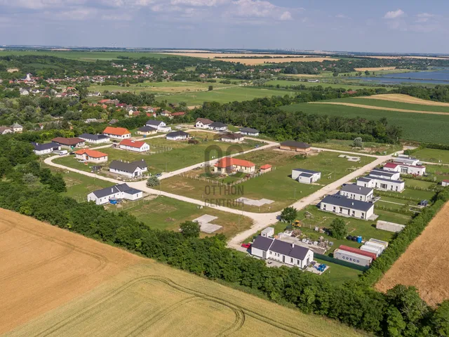 Eladó telek Kajászó 1600 nm