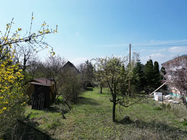 Eladó üdülő és hétvégi ház Biatorbágy 18 nm