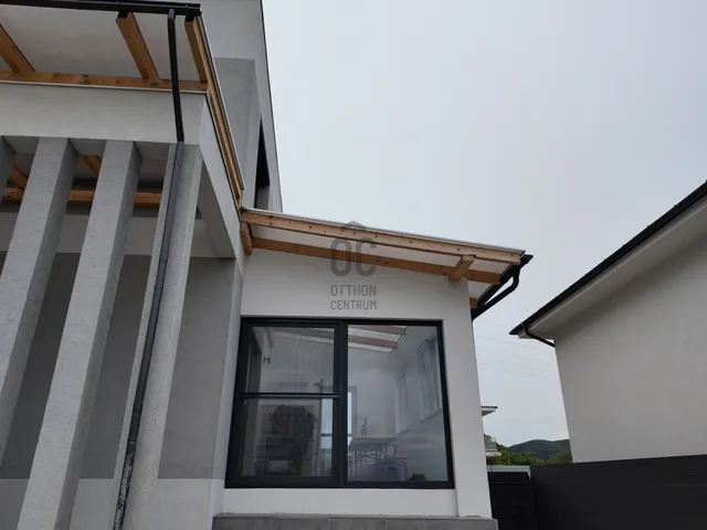 Eladó ház Biatorbágy, Szarvasugrás 100 nm