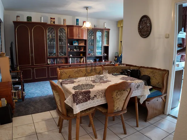 Eladó lakás Etyek 68 nm