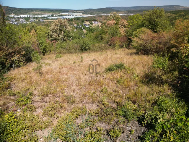 Eladó telek Biatorbágy 905 nm