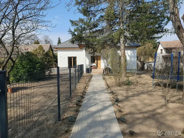 Kiadó ház Budapest II. kerület, Széphalom 150 nm