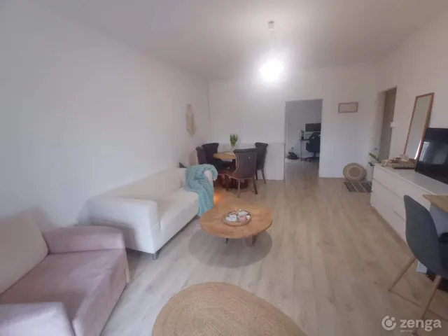 Eladó lakás Pécs, Uránváros 54 nm