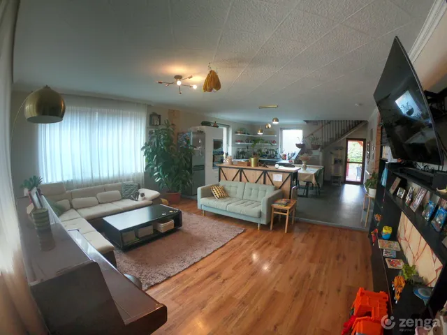 Eladó ház Piliscsaba, Szállás 200 nm