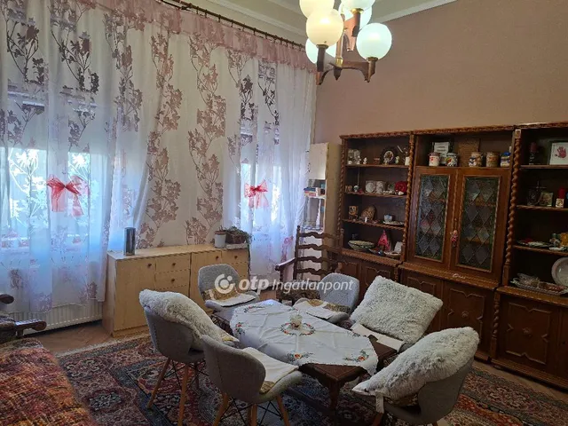 Eladó lakás Szeged 42 nm