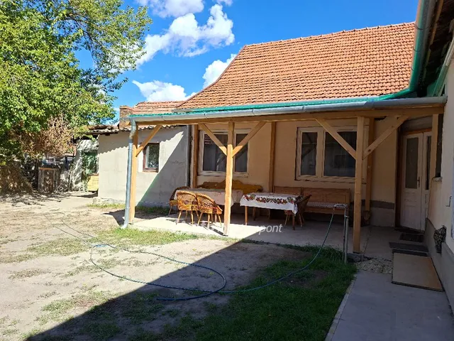 Eladó ház Kistelek 160 nm