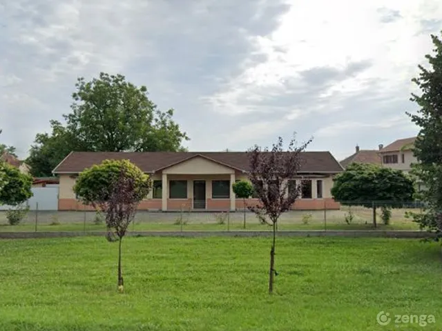 Kiadó kereskedelmi és ipari ingatlan Sajószentpéter 170 nm