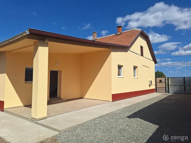 Eladó ház Makó 130 nm