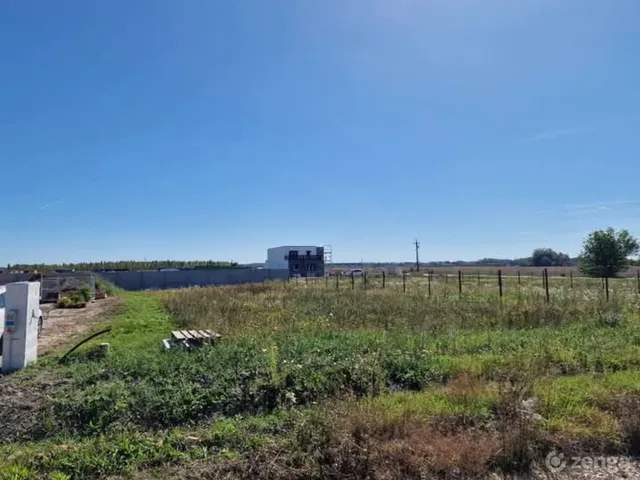 Eladó telek Vámosszabadi 608 nm