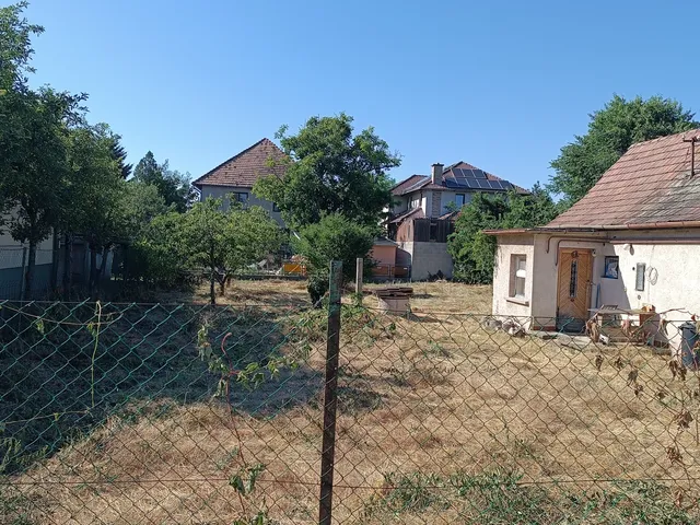 Eladó telek Budapest XVI. kerület, Árpádföld 720 nm