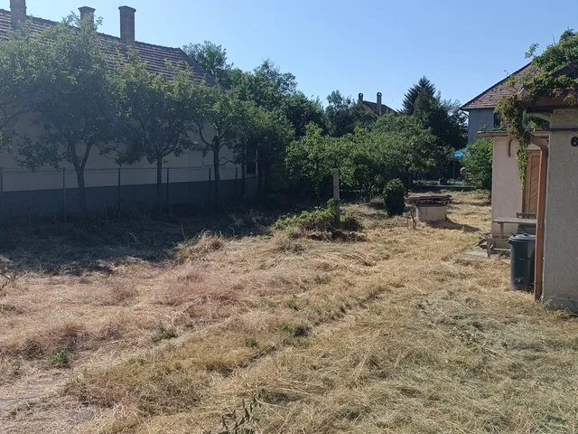 Eladó telek Budapest XVI. kerület, Árpádföld 720 nm