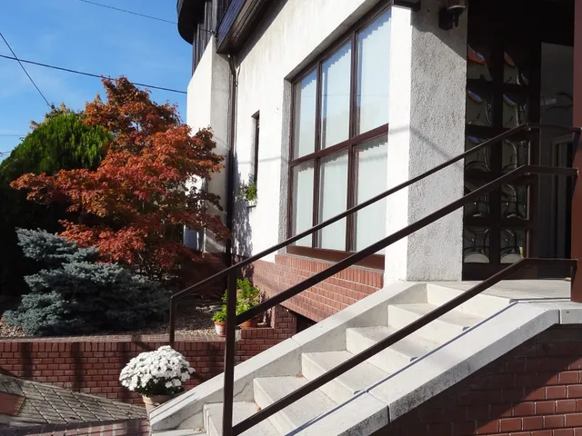 Eladó ház Budapest IV. kerület, Újpest 210 nm