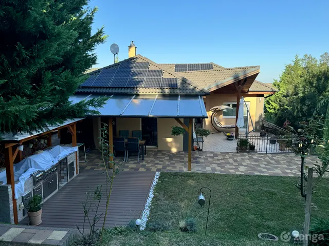 Eladó ház Nadap, Béke utca 22 167 nm