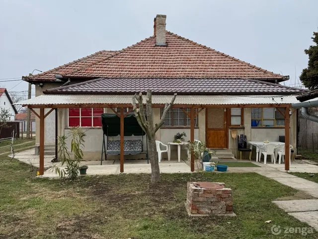 Eladó ház Örménykút 100 nm