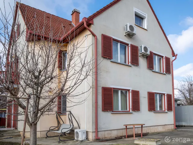 Eladó ház Zalaegerszeg, Ola, Mura utca 3 229 nm