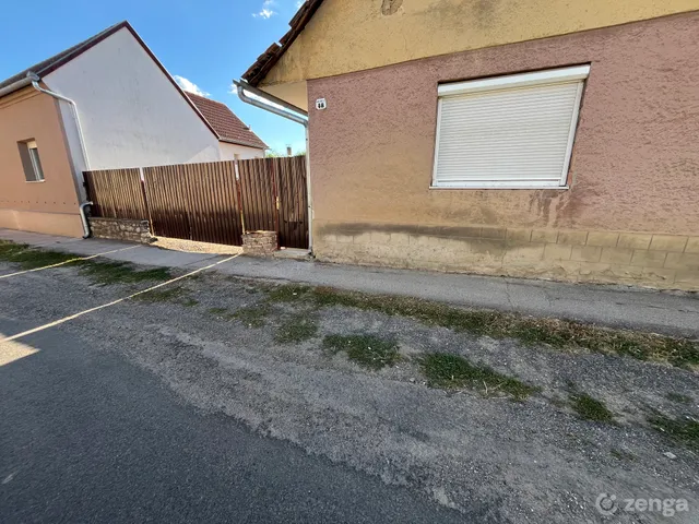 Eladó ház Szászvár 125 nm