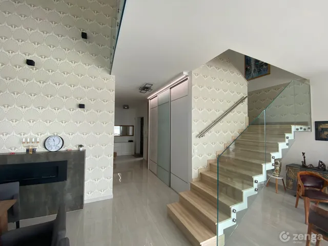 Eladó ház Diósd 266 nm