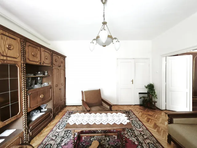 Eladó ház Kaposvár, Laborfalvi Róza utca 143 nm