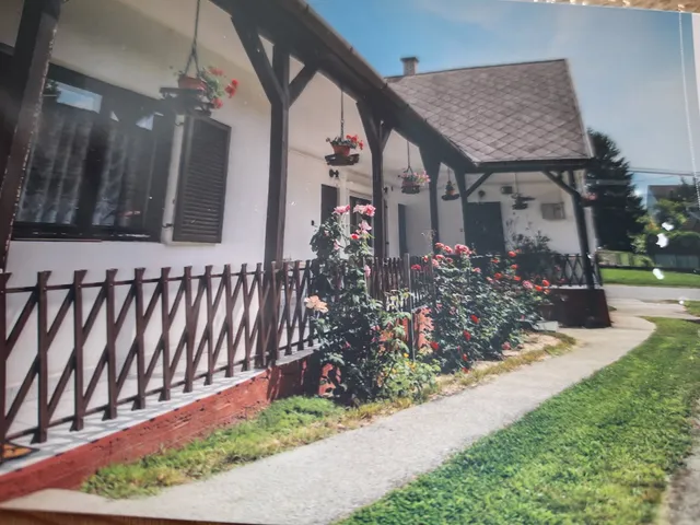 Eladó ház Igal 280 nm