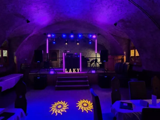 Kiadó kereskedelmi és ipari ingatlan Cserszegtomaj 850 nm