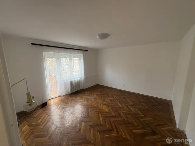 Eladó lakás Tatabánya, Újváros 40 nm