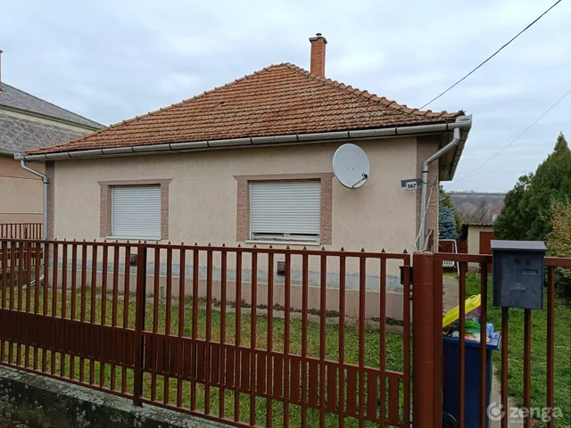 Eladó ház Ecséd 96 nm