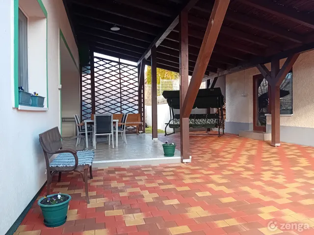 Eladó ház Szálka 194 nm