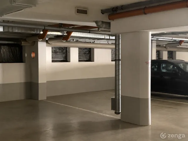 Kiadó garázs Szombathely, Belváros 15 nm