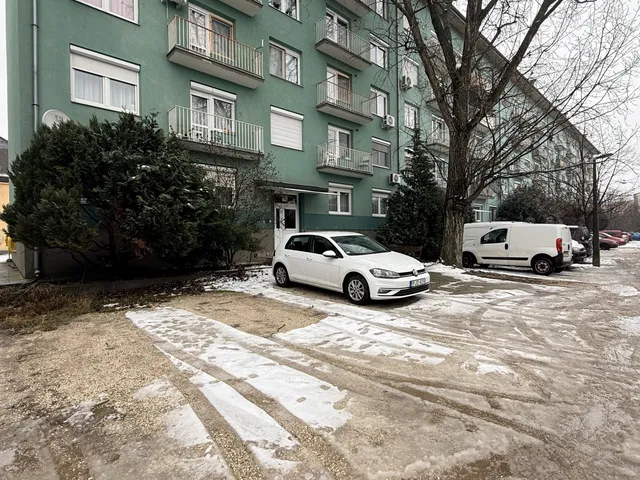 Eladó lakás Tököl, Pesti úti lakótelep 49 nm