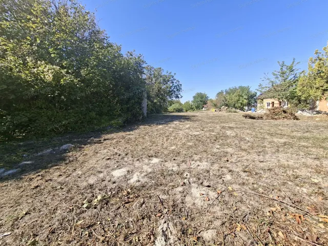Eladó telek Szigetcsép 1396 nm